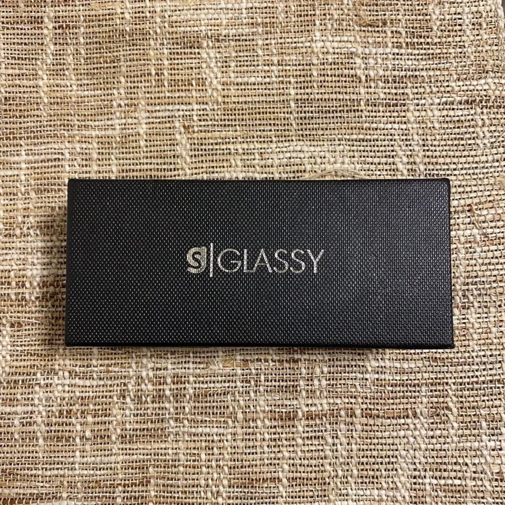 glassy foldable glasses
